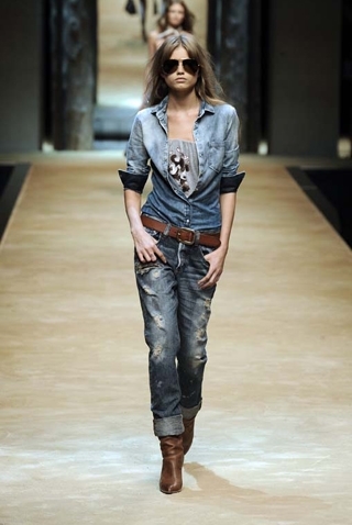 Jeans grace in denim stampa maiolica di Dolce & Gabbana in Blu Donna Abbigliamento da Jeans da Jeans skinny 