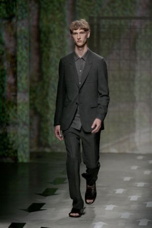 Prada Chic Japan Moda uomo PE 2008